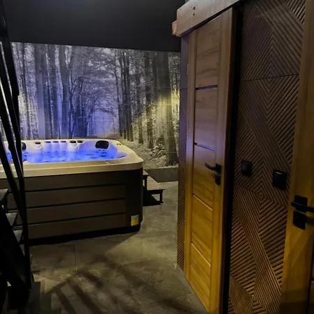 Dawna Mleczarnia Sosnowy Apartment *