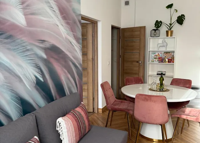 Apartment Dawna Mleczarnia Sosnowy *