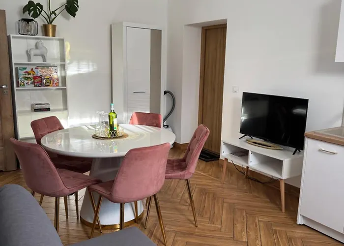 Apartment Dawna Mleczarnia Sosnowy Nowa Ruda